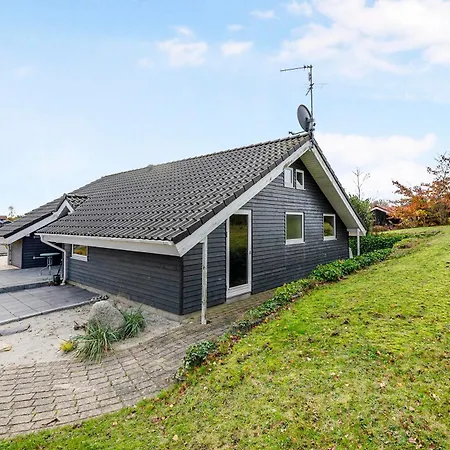 Feriehus In With 2 Bedrooms And Internet *