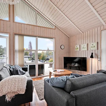 In With 2 Bedrooms And Internet Feriehus