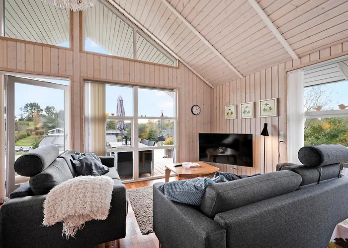 In With 2 Bedrooms And Internet Feriehus